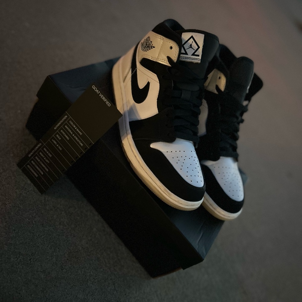Air Jordan 1 Mid SE